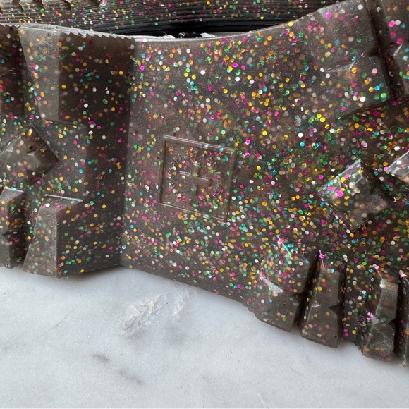 NWOB 🦄Iridescent rainbow Doc Martens! - Picture 11 of 15